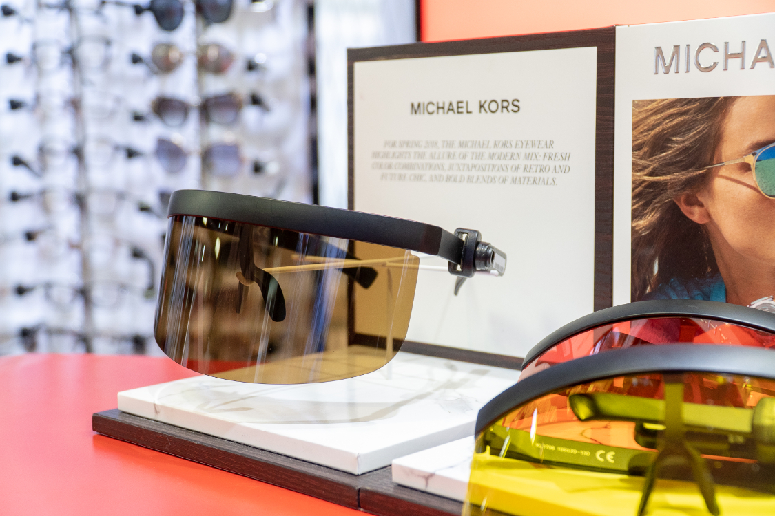 Michael Kors: o exemplo máximo de glamour em óculos!