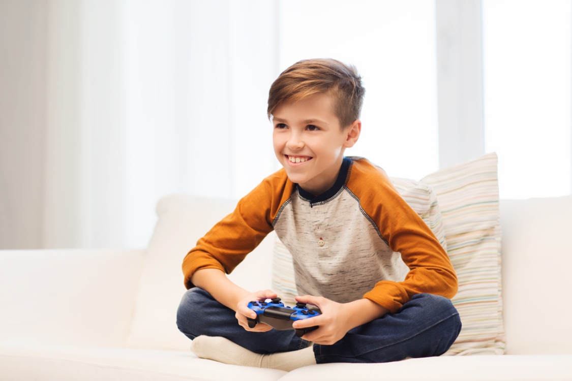 Sabia que os videojogos têm um efeito positivo para os olhos das crianças? Descubra qual é!