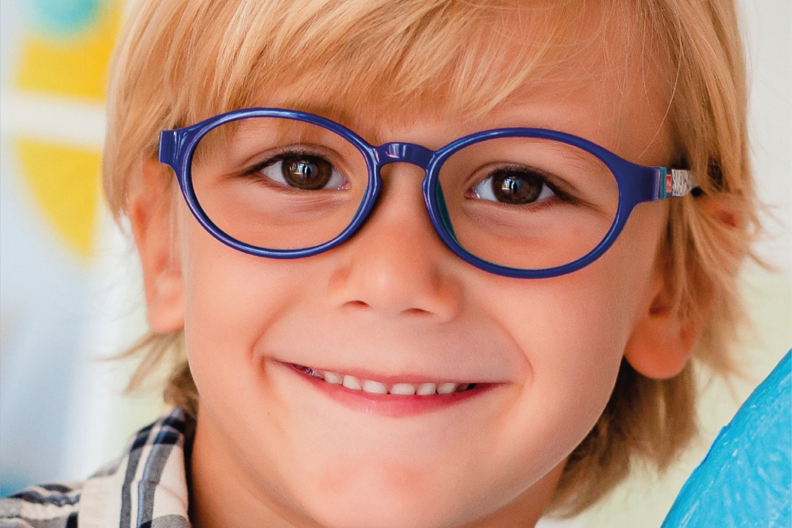 Os óculos infantis da Fisher Price para meninos juntam o melhor de dois mundos!